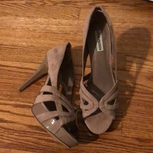 Steve Madden loyyall blush size 10